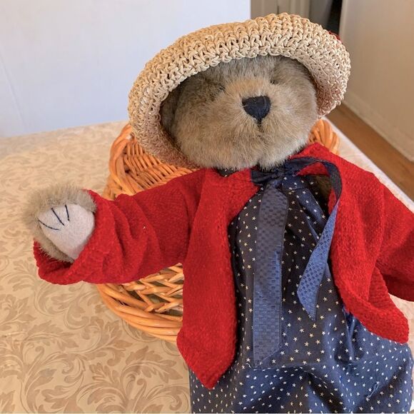 Boyd’s Bear ‘archive series’ Flower Straw Hat Red Sweater (head arms legs move) - Picture 2 of 9